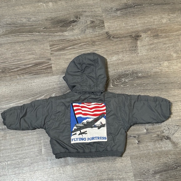Vintage Flying Fortress Hooded Jacket – Military Plane Graphic 2T - Picture 4 of 10